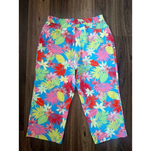 💙 Floral Sag Harbor Capris - Cotton - Picture 7 of 8